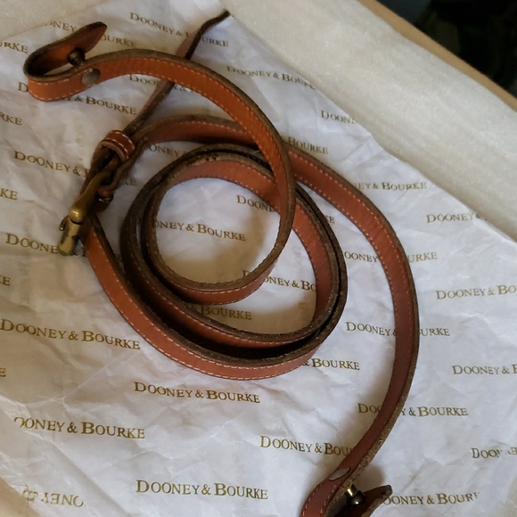 Dooney & Bourke All Weather Leather Crossbody Strap 80s - Picture 2 of 6